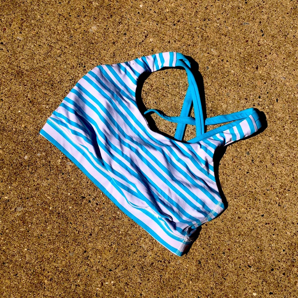 Lululemon sports bra size 8